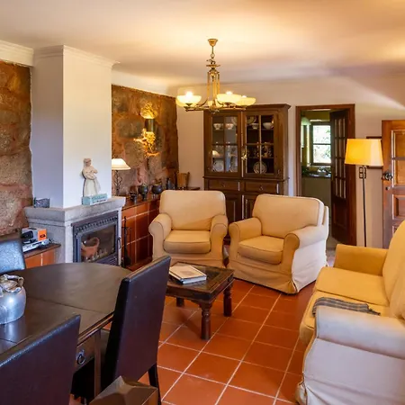 Quinta De Silvares شقة